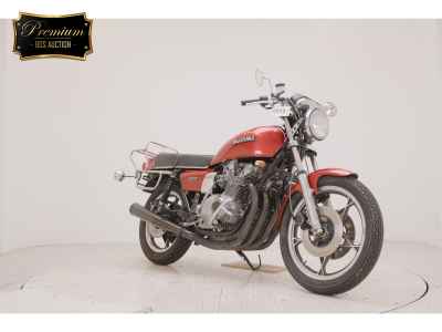 Suzuki GS750