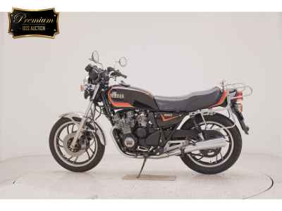 Yamaha XJ550