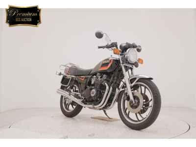 Yamaha XJ550