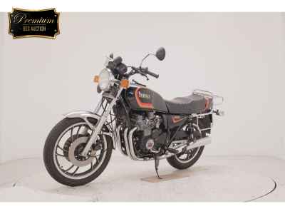 Yamaha XJ550