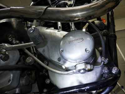 Triumph T70