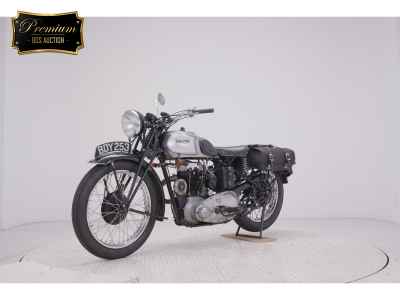 Triumph T70