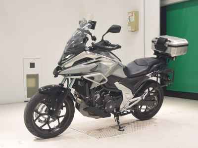 Honda NC750X 2023