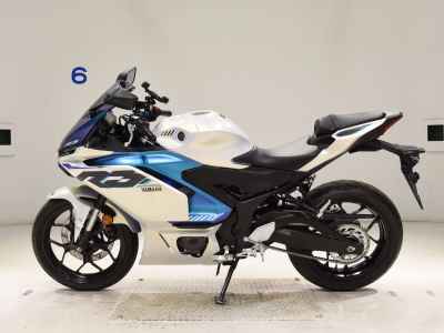 Yamaha YZF-R3 2025