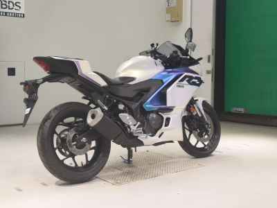 Yamaha YZF-R3 2025