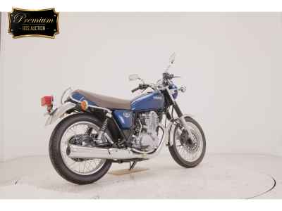 Yamaha SR400 2021