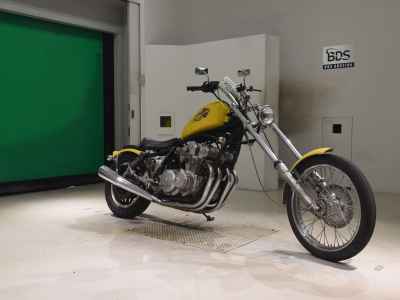 Honda CB750 Custom