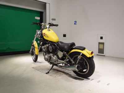 Honda CB750 Custom