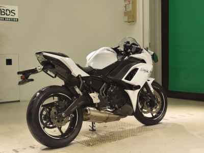 Kawasaki Ninja 650 2021