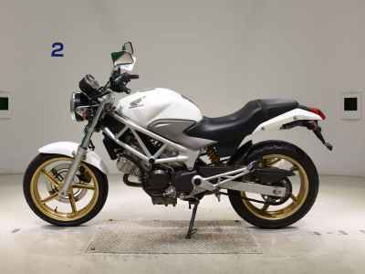 Honda VTR250 2011