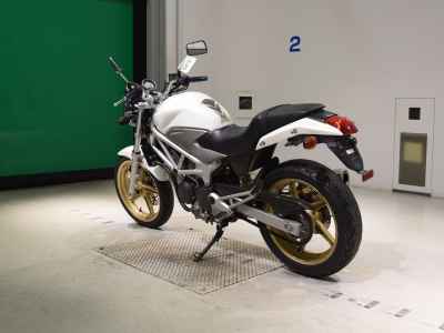 Honda VTR250 2011