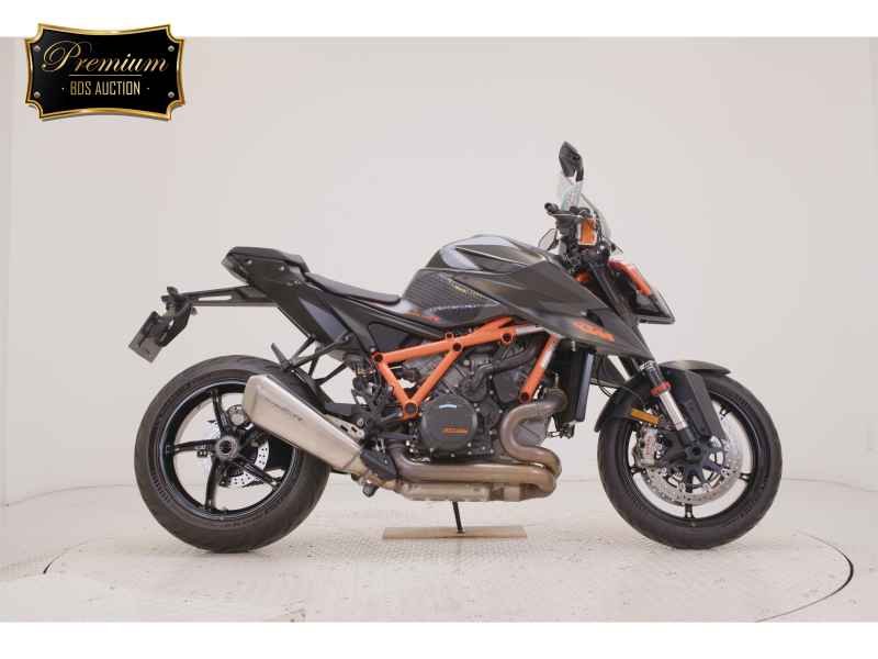 KTM 1290 Super Duke R 2020