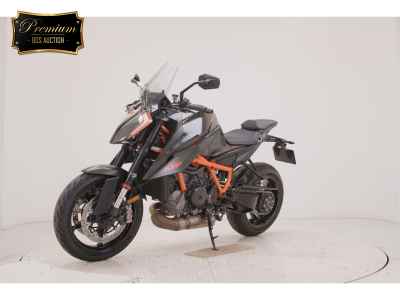 KTM 1290 Super Duke R 2020