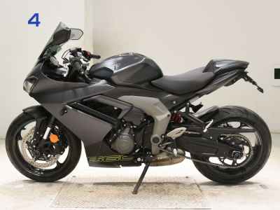 Triumph Daytona 660 2024