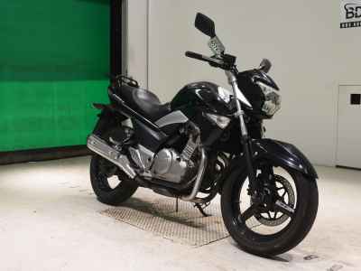 Suzuki GSR250