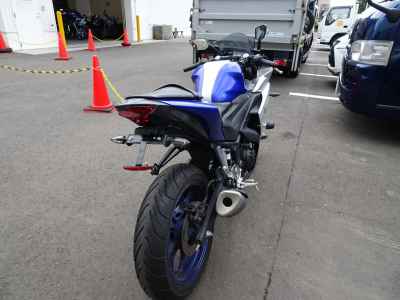 Yamaha YZF-R25 2015