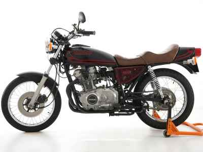 Suzuki GS400 2023