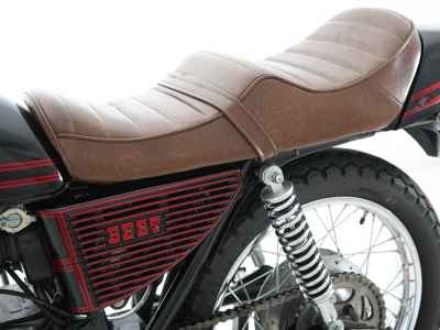 Suzuki GS400 2023