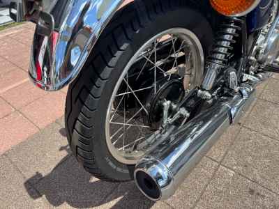 Yamaha SR400 2021