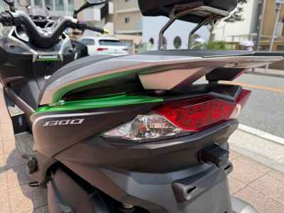 Kawasaki J300 2015