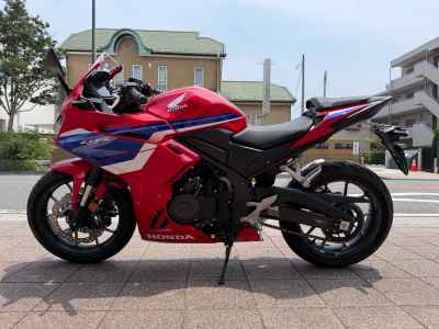 Honda CBR400R 2024