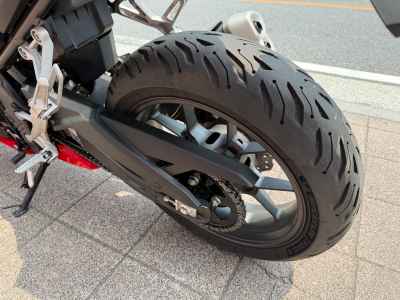 Honda CBR400R 2024