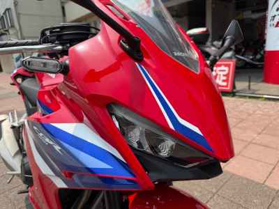 Honda CBR400R 2024