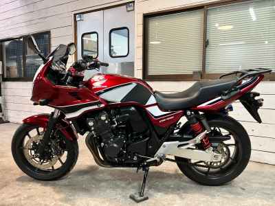 Honda CB400 Super Boldor 2020