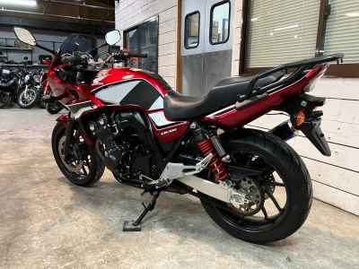 Honda CB400 Super Boldor 2020