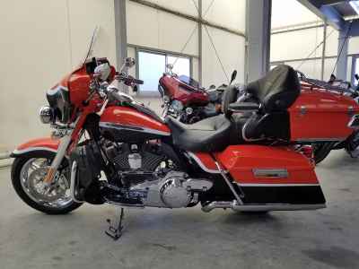 Harley-Davidson FLHTCUSE7 CVO 2012
