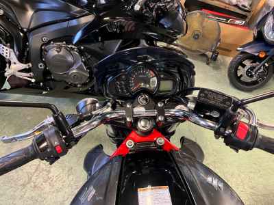 Suzuki Gladius SFV650 2016