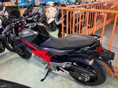 Suzuki Gladius SFV650 2016