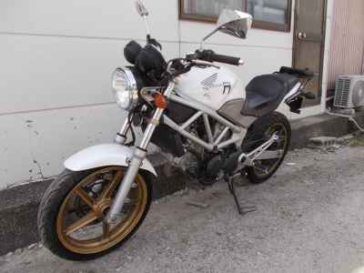 Honda VTR250 2011