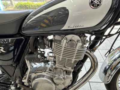 Yamaha SR400 2021