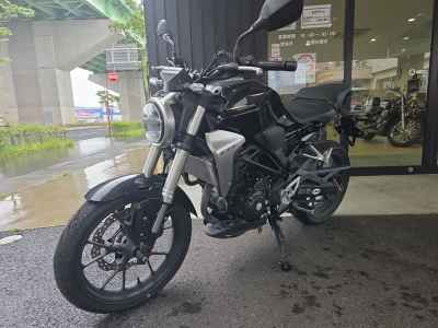 Honda CB250R 2018