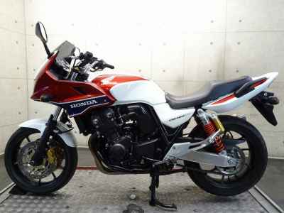 Honda CB400 Super Boldor 2015