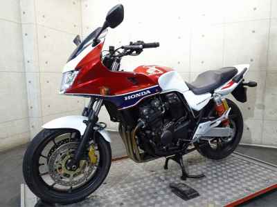 Honda CB400 Super Boldor 2015