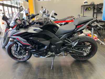 Kawasaki Ninja 1000SX 2024