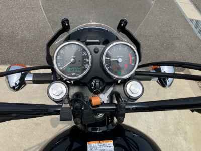 Kawasaki W800 2022
