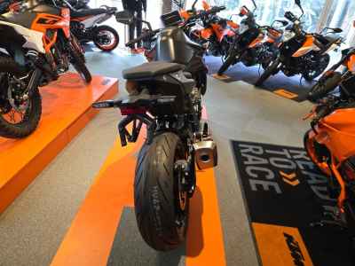 KTM 990 Duke 2024