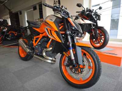 KTM 1290 Super Duke R Evo 2023