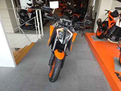 KTM 1290 Super Duke R Evo 2023