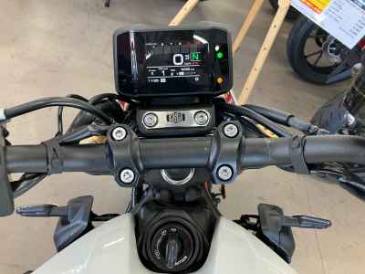 Yamaha XSR900 2024