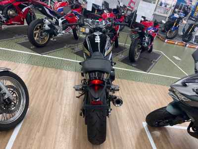 Kawasaki Z900RS 2021