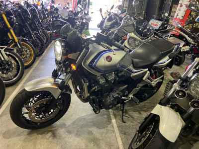 Honda CB1300SF 2023