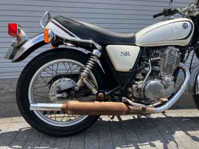 Yamaha SR400 2012