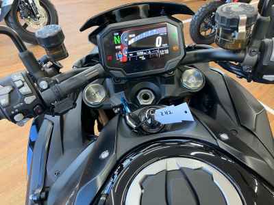 Kawasaki Z1000 2021