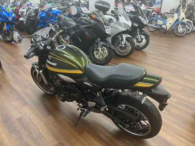 Kawasaki Z900RS 2021
