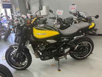 Kawasaki Z900RS 2024