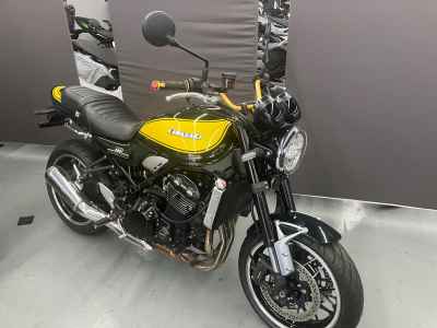 Kawasaki Z900RS 2024